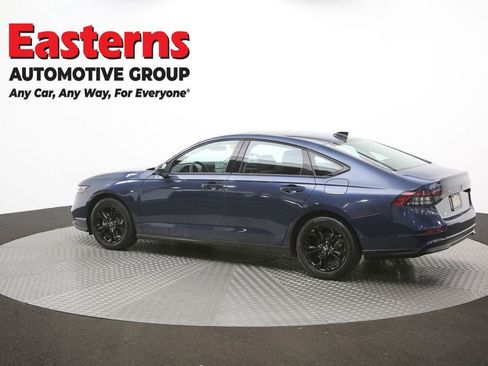 Used 2025 Honda Accord SE image 63