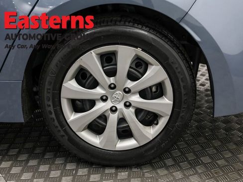 Used 2024 Toyota Corolla LE image 31