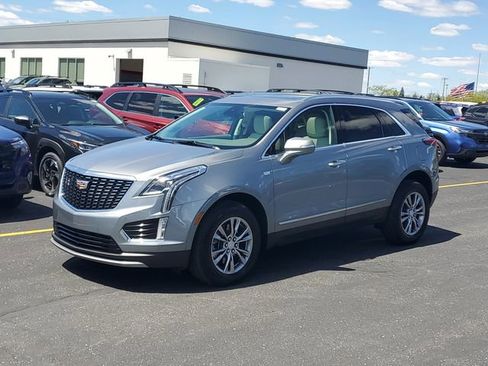 Certified 2023 Cadillac XT5 Premium Luxury FWD image 1