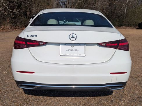 Used 2022 Mercedes-Benz C 300 Sedan image 5