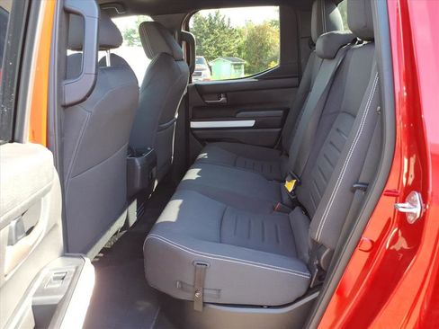 Used 2024 Toyota Tacoma TRD Off-Road image 11