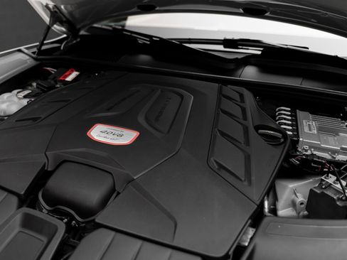 Used 2022 Porsche Cayenne Turbo GT AWD/4WD image 83