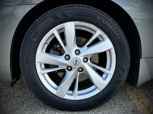 Used 2015 Nissan Altima 2.5 SV FWD image 37
