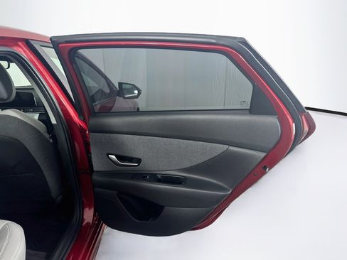 Used 2023 Hyundai Elantra Limited FWD image 30