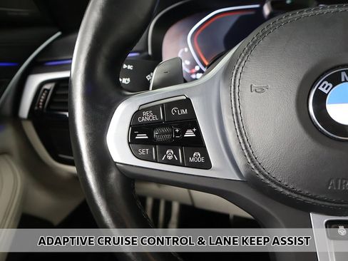 Used 2022 BMW M550i xDrive w/ Dynamic Handling Package image 6