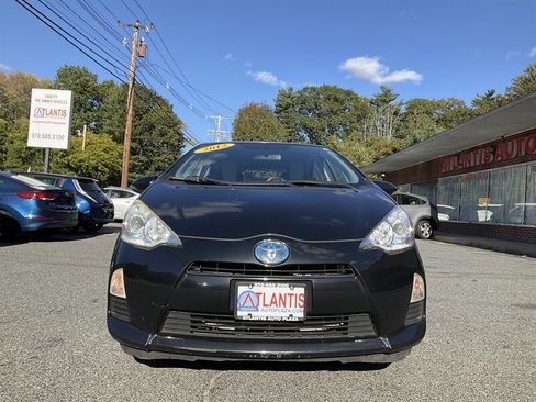 Used 2012 Toyota Prius C One image 2