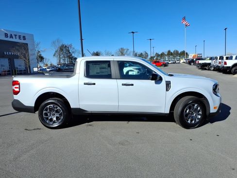 New 2026 Ford Maverick XLT w/ XLT Luxury Package image 2