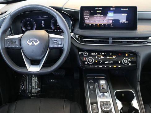 Certified 2025 INFINITI QX60 Luxe image 21