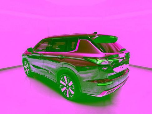 Used 2025 Mitsubishi Outlander SEL FWD image 3