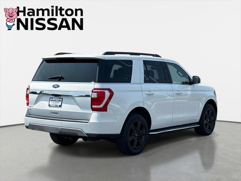 Used 2020 Ford Expedition XLT w/ Equipment Group 202A AWD/4WD image 2