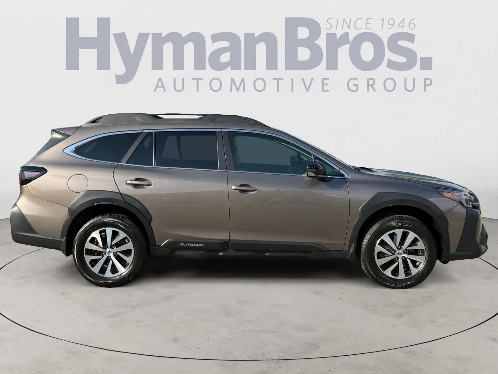 Certified 2024 Subaru Outback Premium AWD/4WD image 2