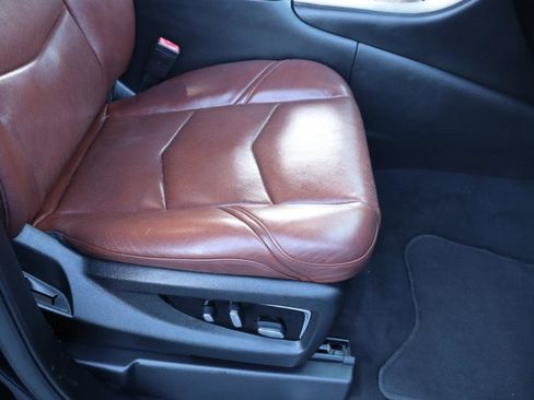 Used 2020 Cadillac Escalade Luxury image 42