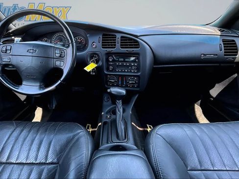 Used 2004 Chevrolet Monte Carlo SS w/ Preferred Equipment Group FWD image 7