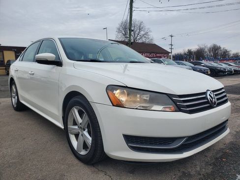 Used 2014 Volkswagen Passat 2.5 SE image 7