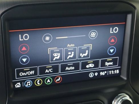 Used 2022 GMC Sierra 2500 AT4 w/ AT4 Preferred Package image 33