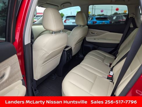 Used 2024 Nissan Murano SV FWD image 14