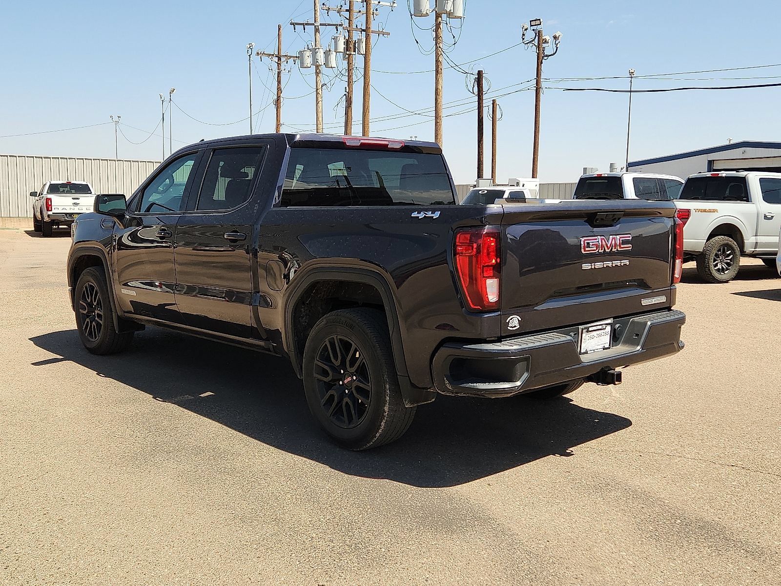 Used 2024 GMC Sierra 1500 Elevation AWD/4WD image 3