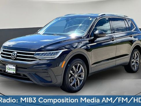 Used 2023 Volkswagen Tiguan SE AWD/4WD image 3