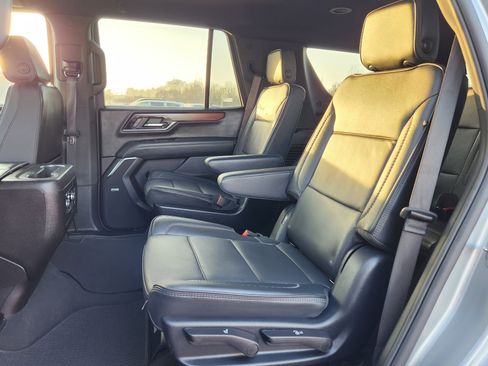 Used 2025 GMC Yukon Denali image 11