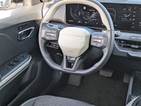 Certified 2025 Kia K4 EX w/ GT-Line Sunroof Package FWD image 15