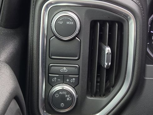 Used 2020 GMC Sierra 1500 SLE w/ SLE Value Package RWD image 25