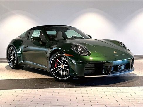 New 2026 Porsche 911 Targa 4S image 9