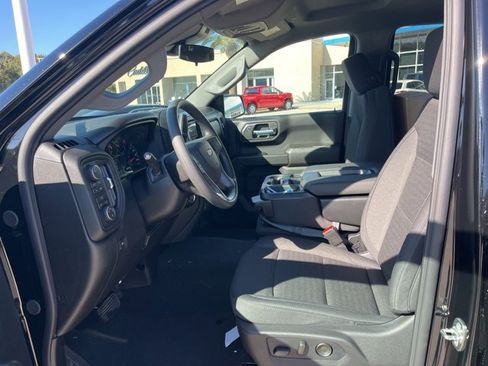 New 2026 Chevrolet Silverado 1500 Custom image 18