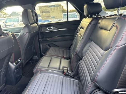 New 2026 Ford Explorer ST-Line w/ ST-Line Street Pack image 24