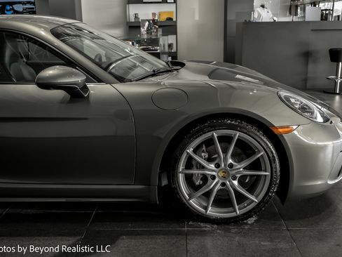 Used 2023 Porsche 718 Cayman T w/ Sport Chrono Package image 5