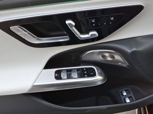 New 2026 Mercedes-Benz E 53 AMG e 4MATIC Sedan image 12