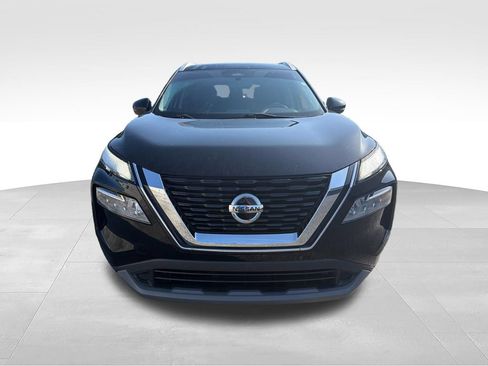 Used 2021 Nissan Rogue SV w/ Premium Package FWD image 8