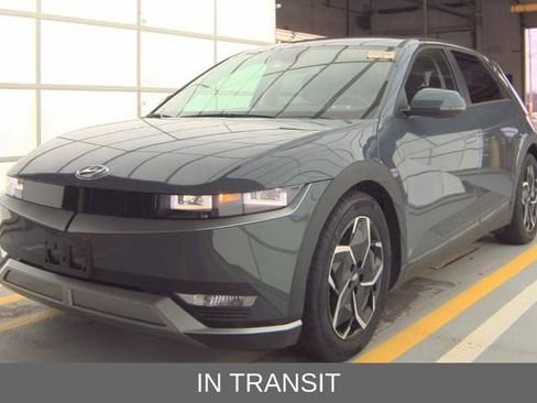 Used 2024 Hyundai Ioniq 5 SE image 1