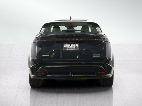 Used 2023 Nissan Ariya AWD image 4