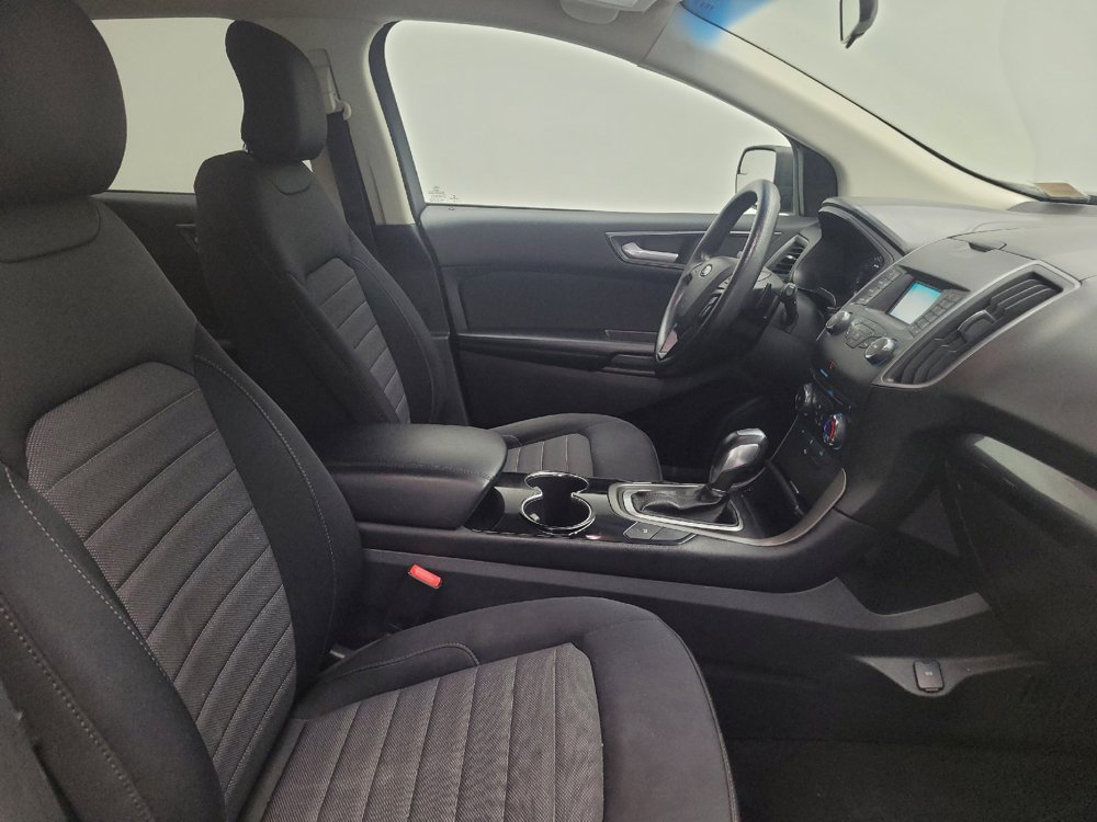 Used 2018 Ford Edge SE FWD image 21