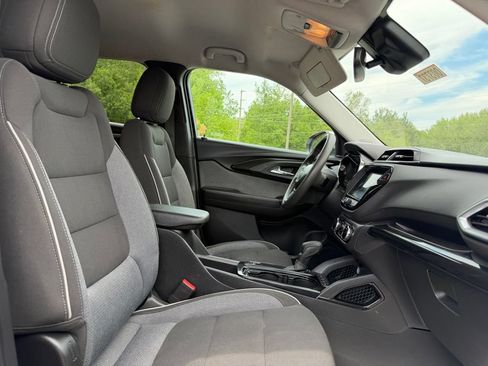 Certified 2022 Chevrolet TrailBlazer LT w/ Convenience Package AWD/4WD image 14