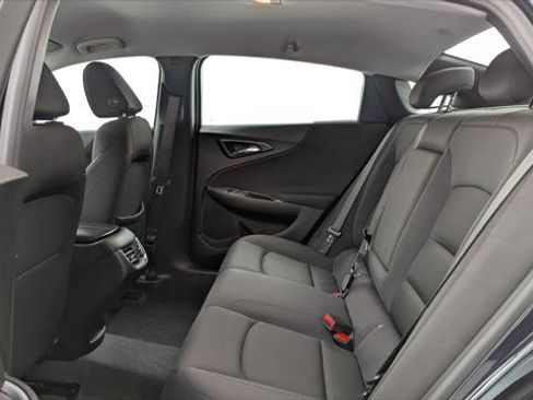Used 2023 Chevrolet Malibu LT FWD image 17