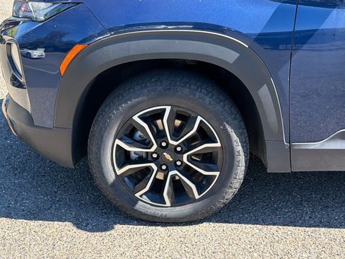 Used 2022 Chevrolet TrailBlazer ACTIV w/ Technology Package AWD/4WD image 9