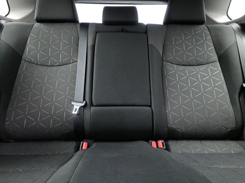 Used 2020 Toyota RAV4 XLE image 15