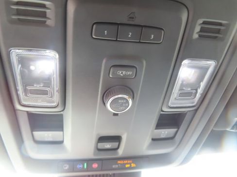 Used 2024 GMC Yukon SLT w/ Max Trailering Package AWD/4WD image 37