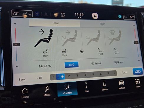 Used 2023 Chrysler Pacifica Limited image 27