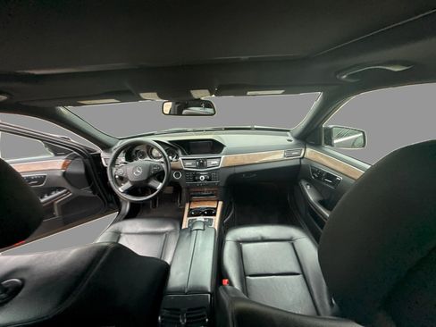 Used 2011 Mercedes-Benz E 350 4MATIC Sedan image 21
