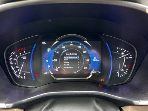 Used 2020 Hyundai Santa Fe SEL w/ Convenience + Premium Package image 16