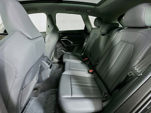 Used 2025 Audi Q5 Prestige AWD/4WD image 9