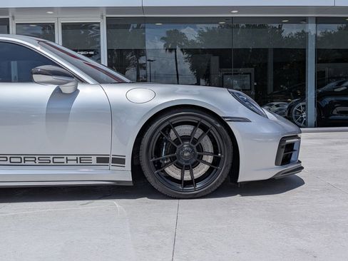 Certified 2024 Porsche 911 Carrera 4 GTS AWD/4WD image 11