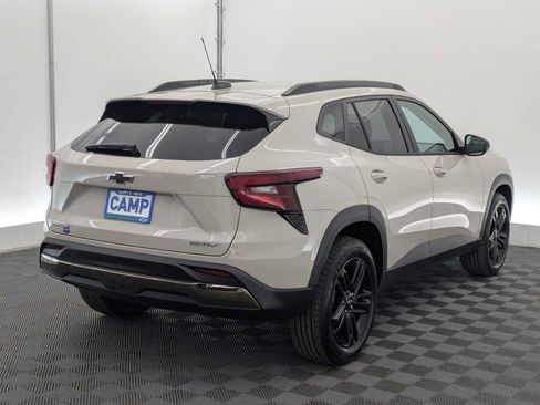 New 2026 Chevrolet Trax ACTIV w/ Sunroof Package FWD image 6