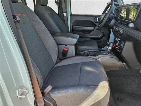 Used 2024 Jeep Wrangler Unlimited Rubicon w/ Technology Group AWD/4WD image 20