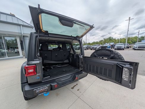 Used 2022 Jeep Wrangler Unlimited Rubicon 4xe w/ Cold Weather Group image 11