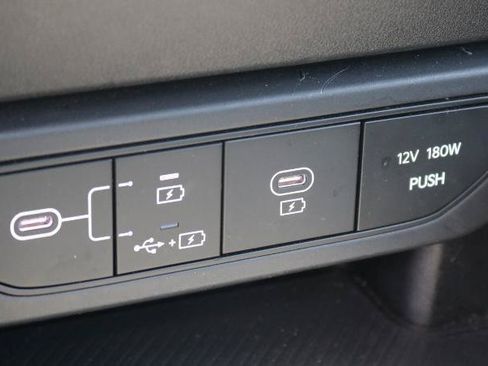 Used 2025 Kia K4 FWD image 17