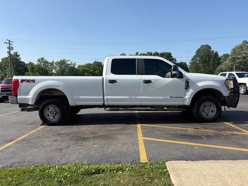 Used 2017 Ford F250 XL w/ Power Equipment Group AWD/4WD image 5