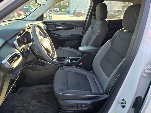 Used 2023 Chevrolet TrailBlazer LT image 9
